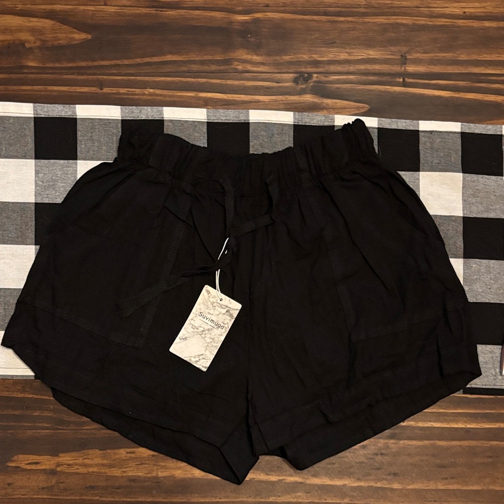 Suvimuga large  Black cotton Women's Shorts new